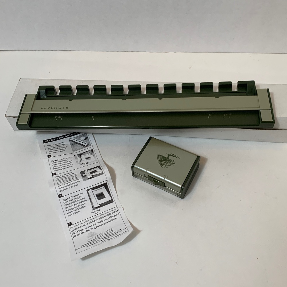 NEW!! Levenger Circa Portable 11-Hole Punch (ADS1465)
